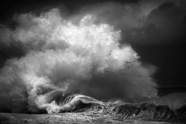 《海浪捲起的瞬間》絕美又令人畏懼的大自然一瞬 - 圖片7