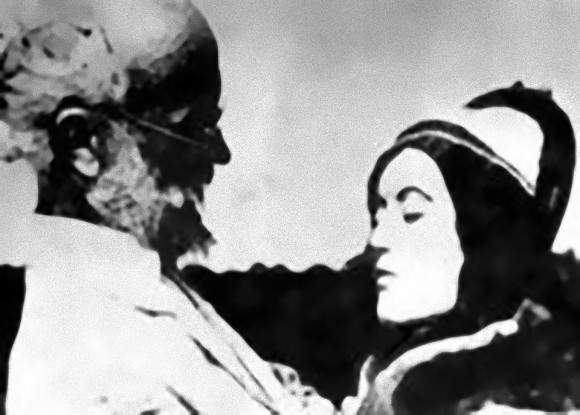 閱覽注意《戀屍癖的極致》與深愛的女性屍體共同生活七年...