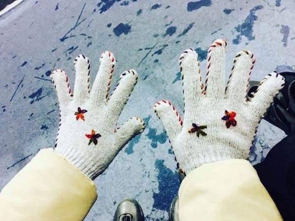 《把舊毛衣變手套》不用花錢就可以保暖手的方法你知道嗎? 《把舊毛衣變手套》不用花錢就可以保暖手的方法你知道嗎?