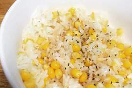 《現在宅美食》DIY電鍋玉米飯任何人都可以輕鬆上手的美食 《現在宅美食》DIY電鍋玉米飯任何人都可以輕鬆上手的美食