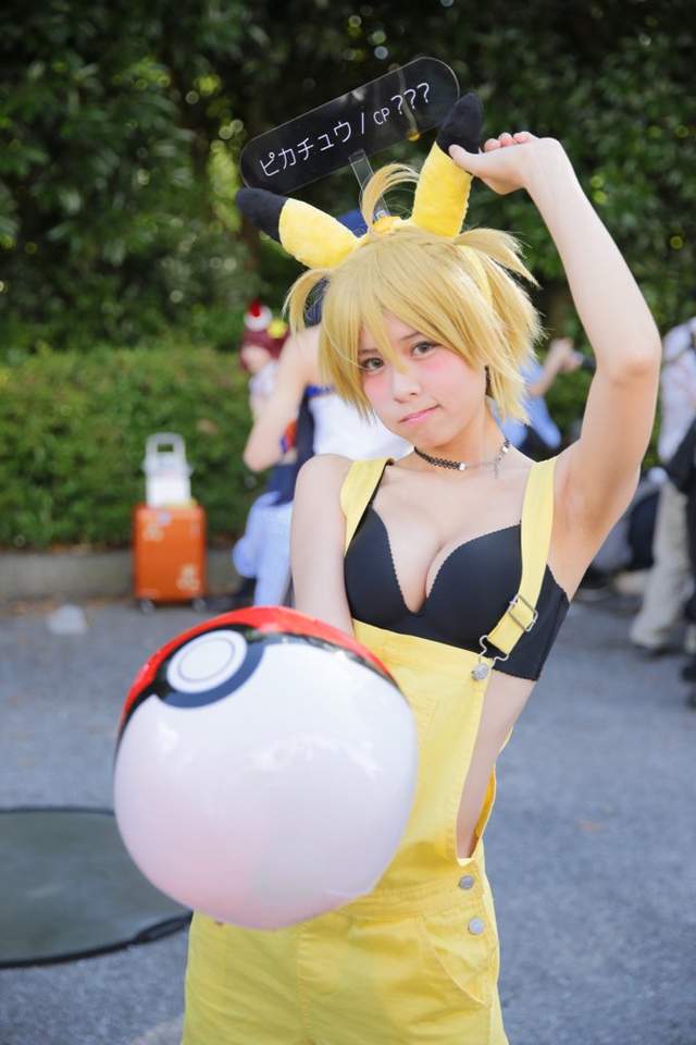 《巨乳皮卡丘COSPLAY》真實版Pokemon Go皮卡丘竟然比雷姆性感
