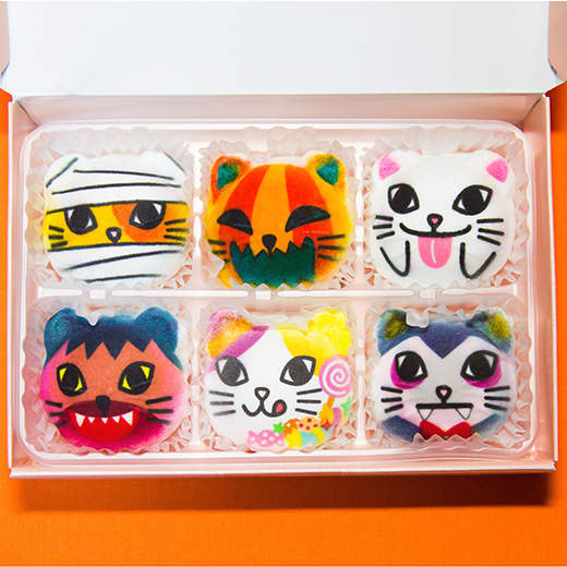 《萬聖節喵花糖》貓咪們變成搗蛋鬼～看我一口一口吃掉你們（張嘴）