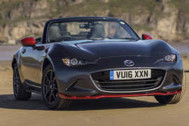 英國限量《Mazda MX-5 Icon Edition》上空尤物紅的明顯 英國限量《Mazda MX-5 Icon Edition》上空尤物紅的明顯