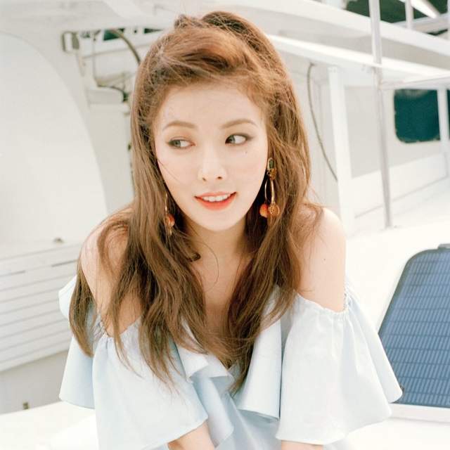 小野馬泫雅《A&#39;wesome》回歸概念照曝光　究竟這次想挑戰什麼風格呢？