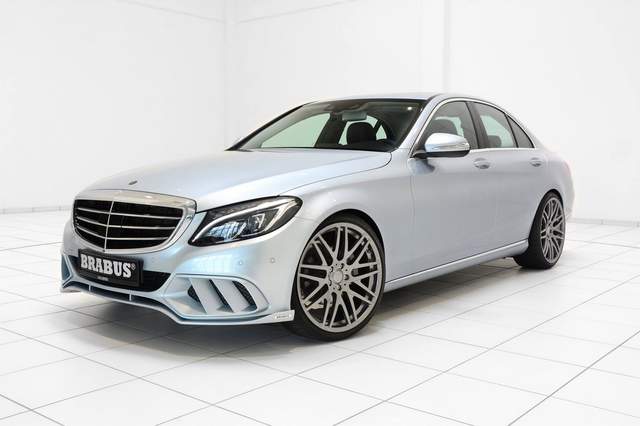 Brabus改造《Mercedes-Benz C-Class》帥氣勁裝再上身 Brabus改造《Mercedes-Benz C-Class》帥氣勁裝再上身