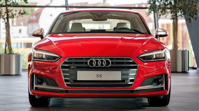 火紅身驅《Audi S5 Coupe》其實更精彩是內在美 火紅身驅《Audi S5 Coupe》其實更精彩是內在美