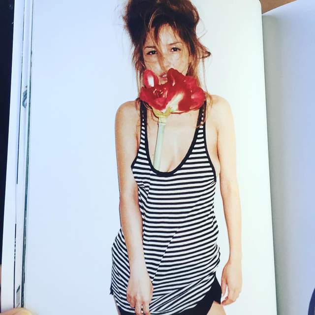 《梨花大曬垂乳寫真》竟被認為將掀起垂乳熱潮！？