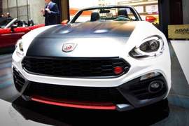 馬力170匹《Abarth 124 Spider》義大利上空尤物更帶勁 馬力170匹《Abarth 124 Spider》義大利上空尤物更帶勁