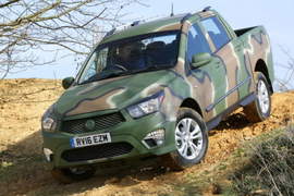 英國限量《Ssangyong Korando Sports DMZ》穿迷彩裝是要去打仗嗎? 英國限量《Ssangyong Korando Sports DMZ》穿迷彩裝是要去打仗嗎?