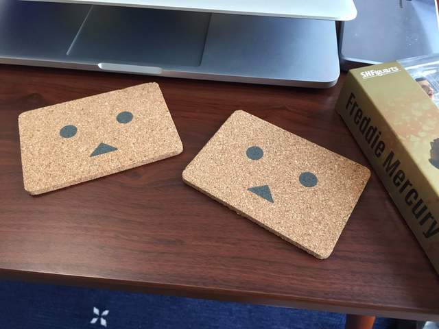 軟木杯墊妙用《岩石場景模型製作法》想不到手邊就有這種神素材…… 軟木杯墊妙用《岩石場景模型製作法》想不到手邊就有這種神素材……