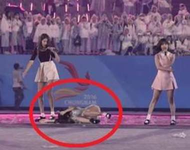 超心疼《GFRIEND跌倒事件》再現 再跌下去都要封歌了啦TAT(不捨) 超心疼《GFRIEND跌倒事件》再現 再跌下去都要封歌了啦TAT(不捨)