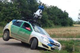 新發現?《Google街景車禍》犁田的機車騎士最後究竟怎麼了…… 新發現?《Google街景車禍》犁田的機車騎士最後究竟怎麼了……