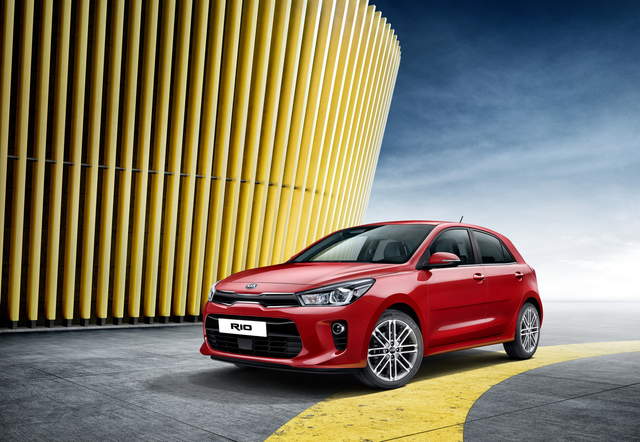 四代目《Kia Rio》帥氣模樣好像有點眼熟? 四代目《Kia Rio》帥氣模樣好像有點眼熟?