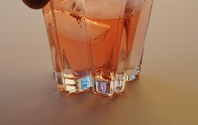 《玻璃櫻花杯》就連杯底的水印也變得很可愛 - 圖片7