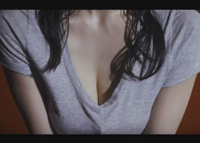 新屬性《辛萌》正妹被辣到全身飆汗的悶絕表情你受得了嗎(≡ω≡)