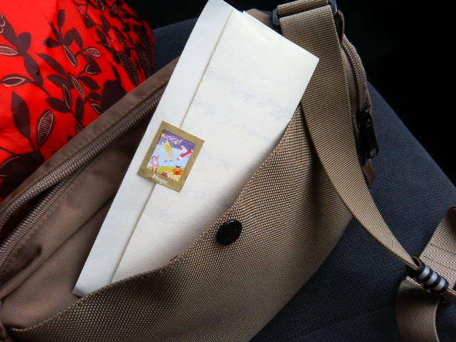 《伏擊妹子塞情書》42歲男子寫信告白然後被捕惹