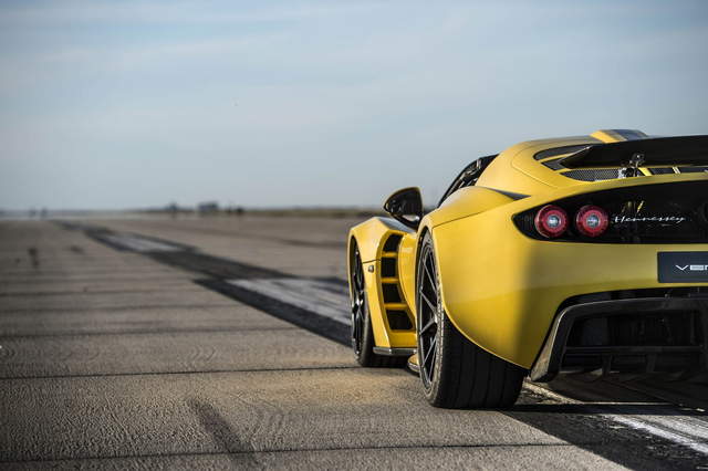 山豬退位《Hennessey Venom GT Spyder》最速敞篷車到底有多快？ - 圖片11