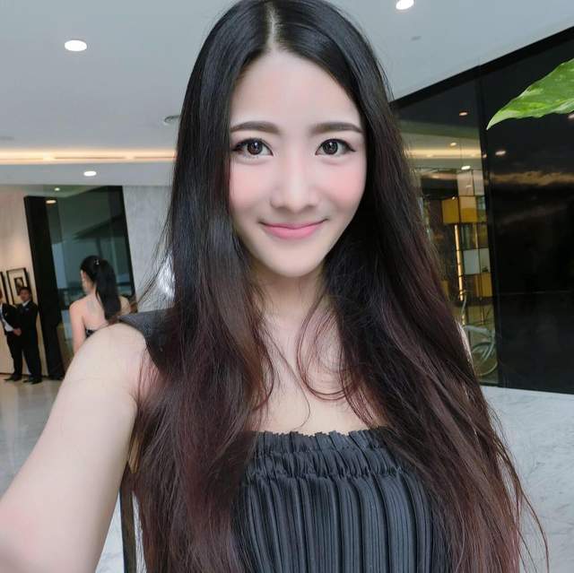 《泰國免役正妹》Kittamuk Pinnarong 的臉書PO文讓不少男生心都碎了 《泰國免役正妹》Kittamuk Pinnarong 的臉書PO文讓不少男生心都碎了