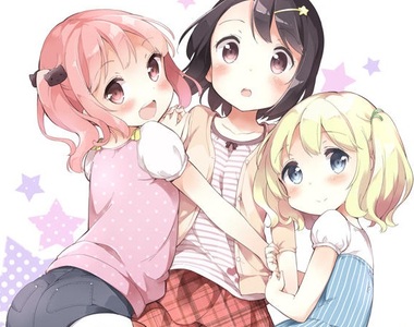 漫畫家取材《小學女生幾歲開始穿內衣》回答的可能都是大朋友 漫畫家取材《小學女生幾歲開始穿內衣》回答的可能都是大朋友