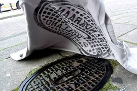 服裝新藝術《水溝蓋拓印》那我想要印日本的水溝蓋可以嗎? 服裝新藝術《水溝蓋拓印》那我想要印日本的水溝蓋可以嗎?