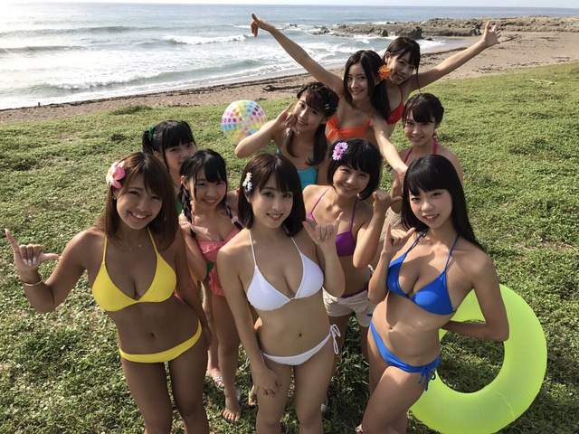 《Sherbet寫真美乳偶像團》唱唱跳跳胸口也跟著上上下下晃晃晃❤ 《Sherbet寫真美乳偶像團》唱唱跳跳胸口也跟著上上下下晃晃晃❤