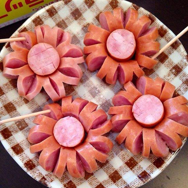 《向日葵香腸花》裝飾在便當裡可愛又好吃