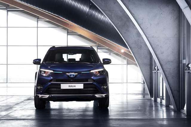 《Toyota RAV4 Sapphire Hybrid》時尚油電好概念