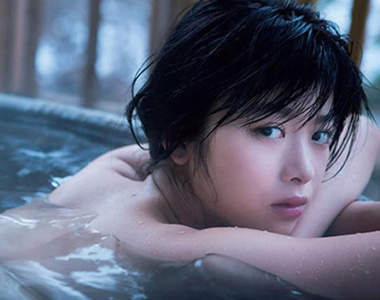 《馬場富美加的寫真夜現場》被冠上神之造型的性感美乳❤ 《馬場富美加的寫真夜現場》被冠上神之造型的性感美乳❤