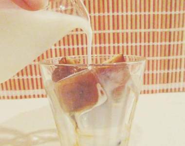 《DIY咖啡冰塊》好喝的清涼消暑飲品自己就可以動手做 《DIY咖啡冰塊》好喝的清涼消暑飲品自己就可以動手做