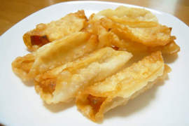 《餃子皮春捲料理法》用捲的包餡料也能吃出不同大驚奇 《餃子皮春捲料理法》用捲的包餡料也能吃出不同大驚奇