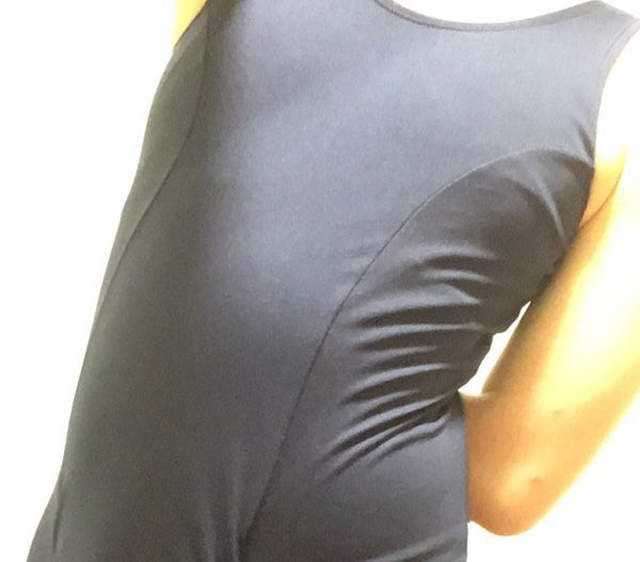 噁心注意《男網友炫耀女裝死庫水》跨下鼓鼓的殺傷力超大……