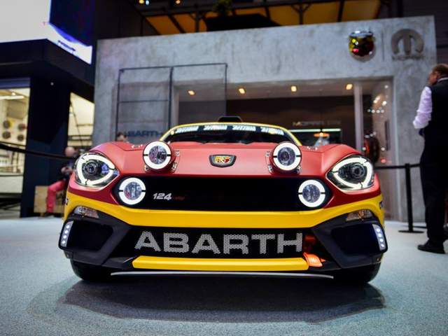 馬力300匹《Abarth 124 Spider Rally》拉力戰將好身手 馬力300匹《Abarth 124 Spider Rally》拉力戰將好身手