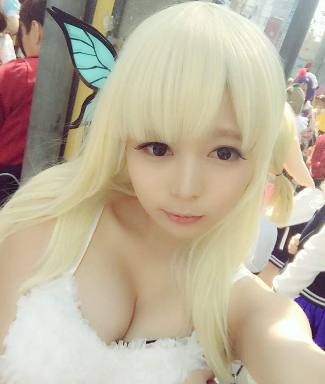 《COSPLAY不是職業嗎》巨乳COSER早瀬みる辦信用卡被打槍…… 《COSPLAY不是職業嗎》巨乳COSER早瀬みる辦信用卡被打槍……