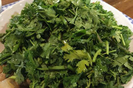 香菜新手的挑戰《香菜羊肉飯》吃完這道就可以對決香菜鍋了…… 香菜新手的挑戰《香菜羊肉飯》吃完這道就可以對決香菜鍋了……