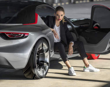 《Opel GT Concept》經典概念日內瓦動感再現 《Opel GT Concept》經典概念日內瓦動感再現