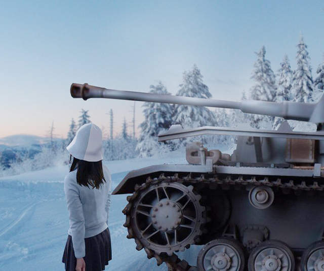 考驗修圖技術《戰車模型合成COSPLAY》不用再苦等自衛隊了……