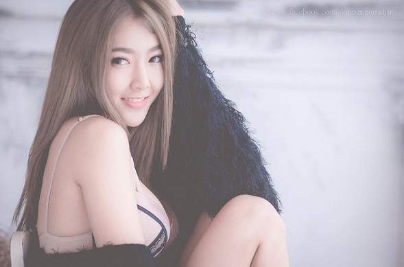 《美眉泰正點》有兇有腿臉又正的大三元美女 《美眉泰正點》有兇有腿臉又正的大三元美女