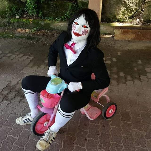 爆笑慎入《韓學生惡搞畢業照》每一年都在等這時刻阿(歡樂) 爆笑慎入《韓學生惡搞畢業照》每一年都在等這時刻阿(歡樂)