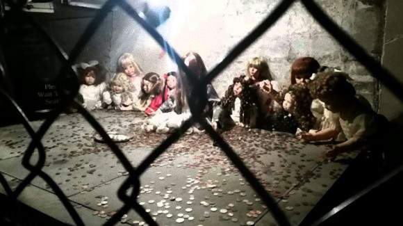 驚悚注意《地下室的恐怖詭異場面》搬到新家時先確定地下室的東西吧... 驚悚注意《地下室的恐怖詭異場面》搬到新家時先確定地下室的東西吧...