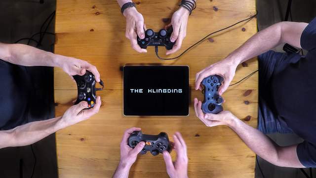 《使用手把演奏懷舊遊戲音樂》4人合奏也是合作無間 《使用手把演奏懷舊遊戲音樂》4人合奏也是合作無間