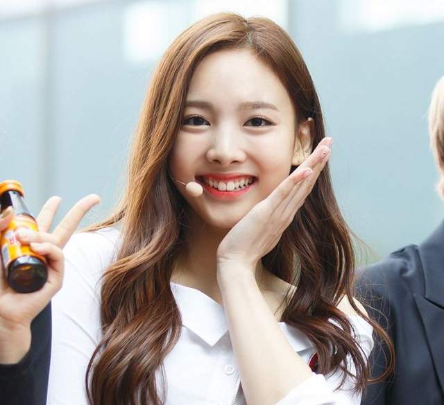 網友討論《甜到可以殺人的明星》用動圖看更有說服力♥