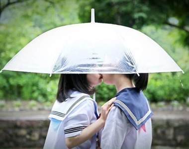 《百合女高中生》放課後回家的路上是只有我們的兩人世界 《百合女高中生》放課後回家的路上是只有我們的兩人世界