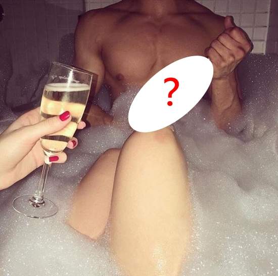 推特話題錯覺照《為什麼洗泡泡浴要拿生魚》新鮮的魚也是很高級的啊（誤）