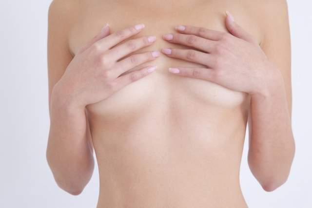 《胸部最重要的是~?》女生自己最重視的是大小?胸形?還是觸感呢? 《胸部最重要的是~?》女生自己最重視的是大小?胸形?還是觸感呢?