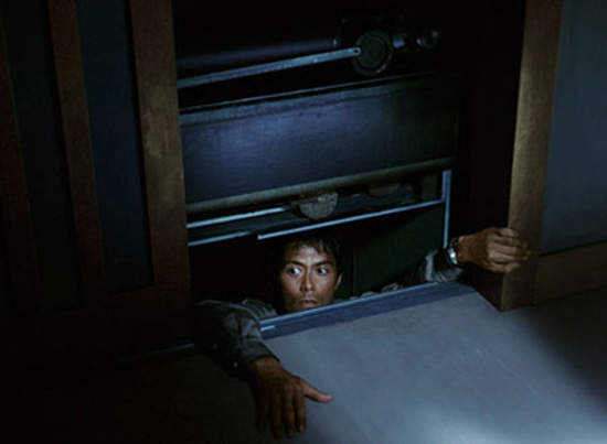 《中學生電梯受困事件》不浪費時間5小時經過作業也完成惹