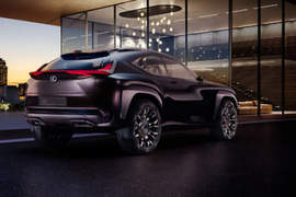 先露屁屁《Lexus UX Concept》休旅新概念在巴黎 先露屁屁《Lexus UX Concept》休旅新概念在巴黎