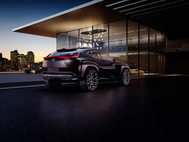 先露屁屁《Lexus UX Concept》休旅新概念在巴黎 先露屁屁《Lexus UX Concept》休旅新概念在巴黎