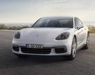 馬力462匹《Porsche Panamera 4 E-Hybrid》預告巴黎放電 馬力462匹《Porsche Panamera 4 E-Hybrid》預告巴黎放電