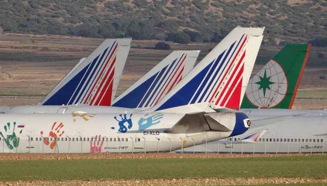 《沒有旅客的機場》到這裡來的飛機都暫時不用飛了