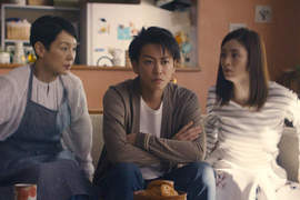 上戶彩隱藏以久的弟弟發覺!?《佐藤健》加入成為白戶家家族一員 上戶彩隱藏以久的弟弟發覺!?《佐藤健》加入成為白戶家家族一員